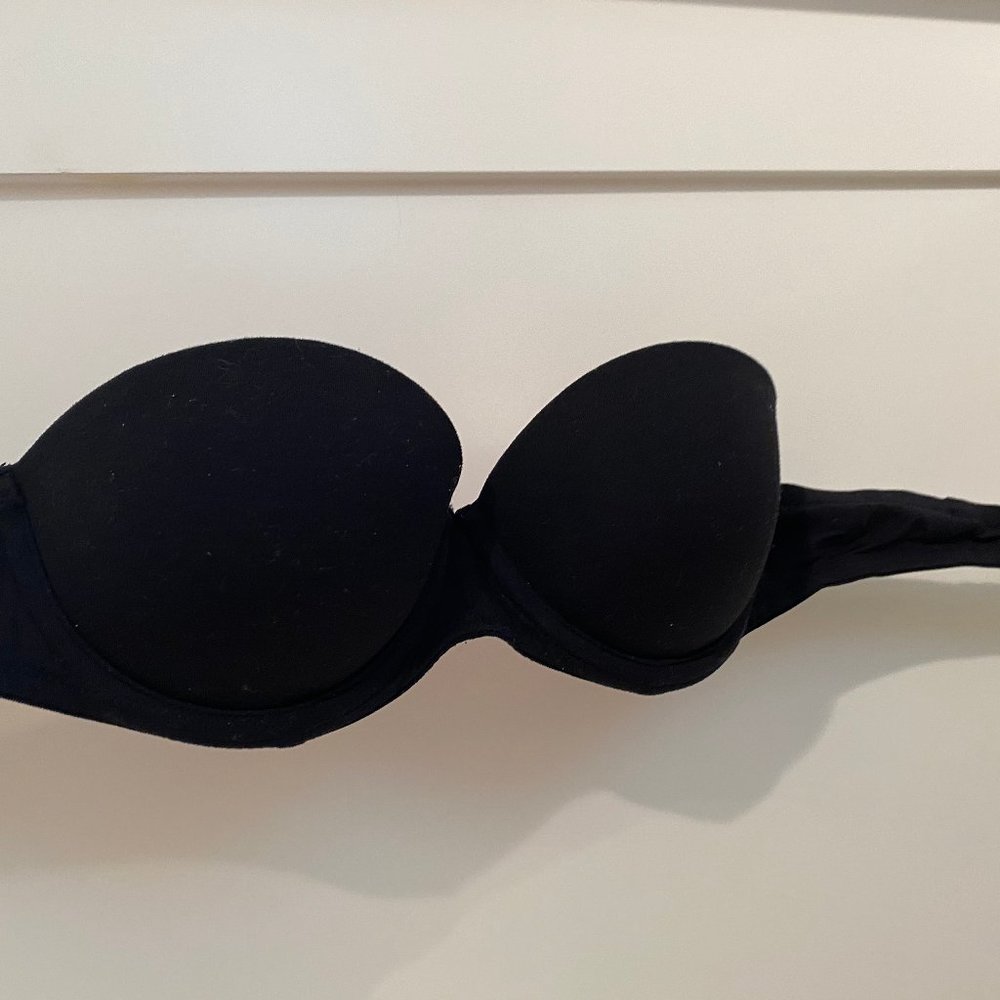 Black Victoria's Secret PINK Strapless push up bra
